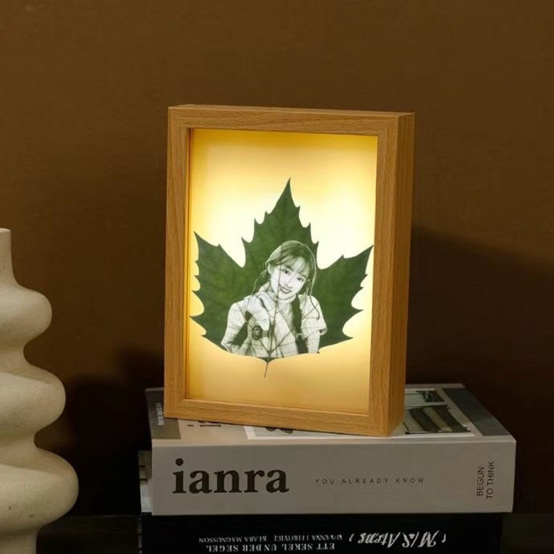 Customized Leaf Carving Photos Art, Personalized gift, Personalized Leaf Photos, Picture Frame Leaf Art, Wood Photo Frame, Anniversary Gift